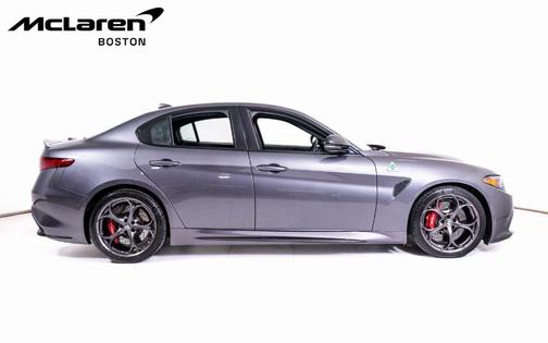 2023 Alfa Romeo Giulia Quadrifoglio