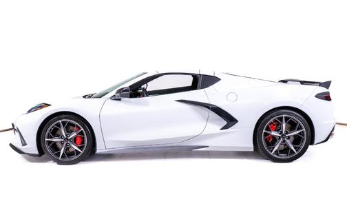 Arctic White 2022 Chevrolet Corvette Stingray w/3LT