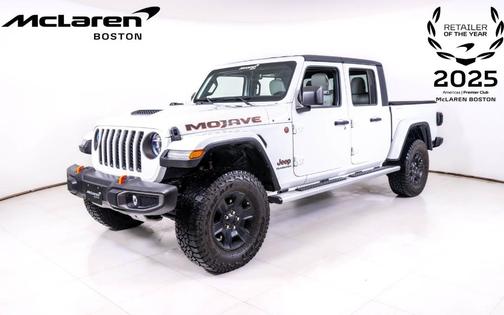 Bright White Clearcoat 2021 Jeep Gladiator Mojave