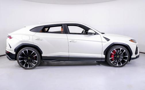 2019 Lamborghini Urus Base