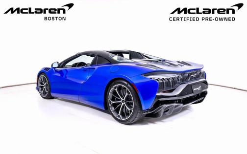 2025 McLaren Artura TechLux