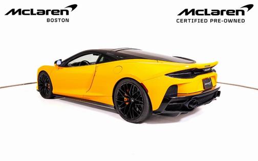 2023 McLaren GT Base