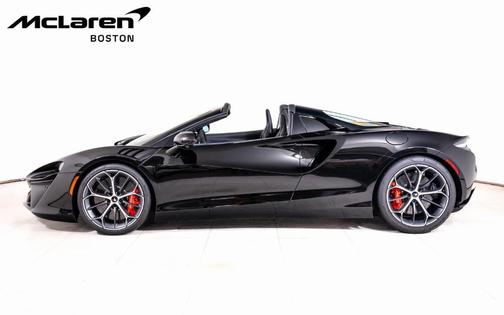 2026 McLaren Artura 
