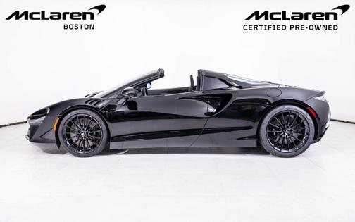 2025 McLaren Artura Base