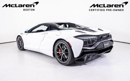 2025 McLaren Artura Performance