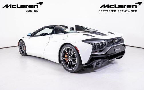 2025 McLaren Artura Performance