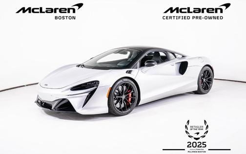2023 McLaren Artura TechLux