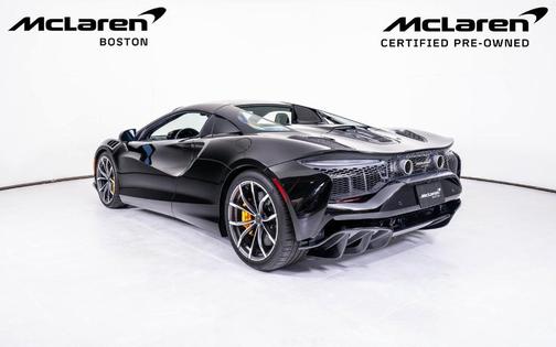 2025 McLaren Artura Performance