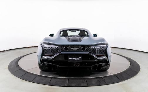 2024 McLaren Artura Performance