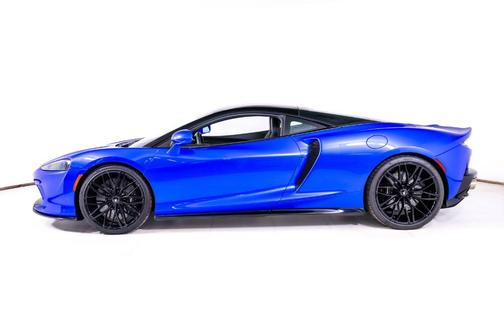 2023 McLaren GT Base
