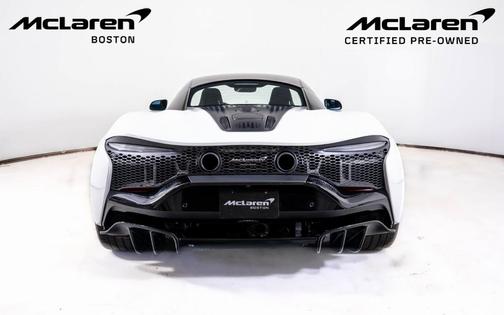 2023 McLaren Artura Performance