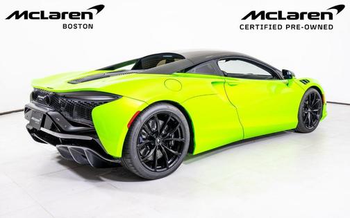2024 McLaren Artura Base