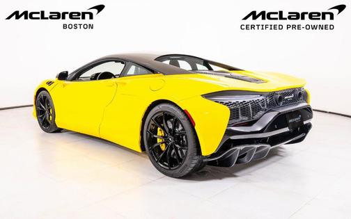 2023 McLaren Artura TechLux