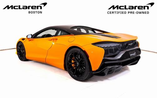 2023 McLaren Artura Performance