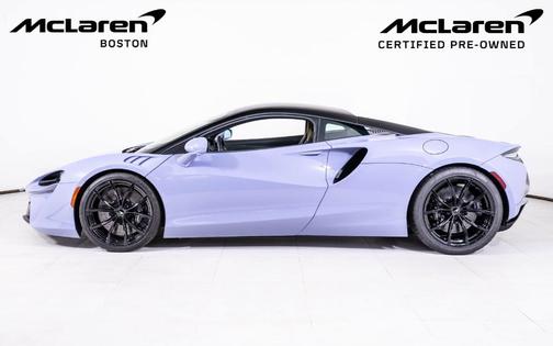 2023 McLaren Artura Performance