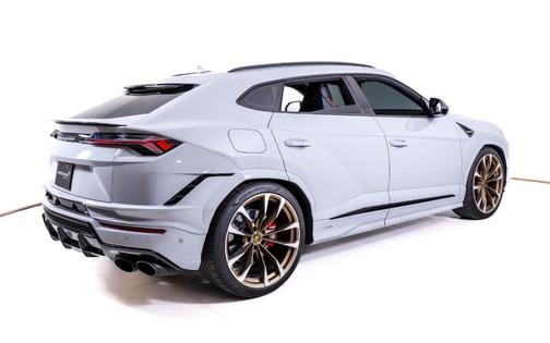 Grigio Hati Metallic 2023 Lamborghini Urus S