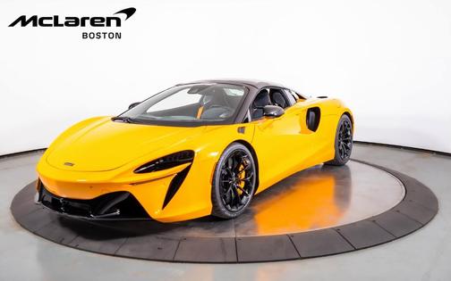 2025 McLaren Artura Performance
