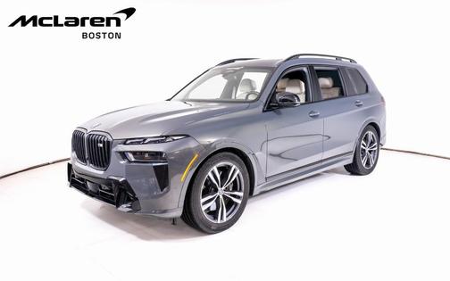 2025 BMW X7 M60i