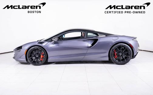 2023 McLaren Artura TechLux