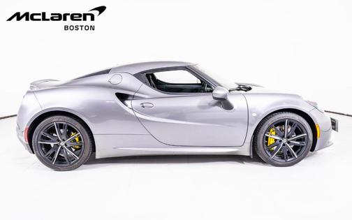 2018 Alfa Romeo 4C Base
