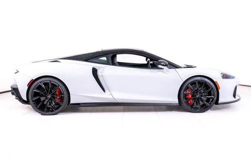 Silica White 2026 McLaren GTS TECHLUX
