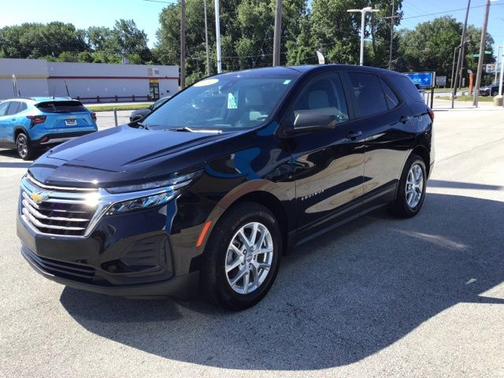Mosaic Black Metallic 2024 Chevrolet Equinox LS
