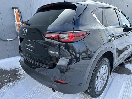 2023 Mazda CX-5 2.5 S Preferred Package