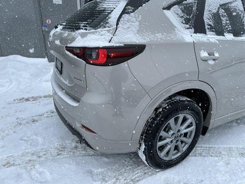 2024 Mazda CX-5 2.5 S Preferred Package