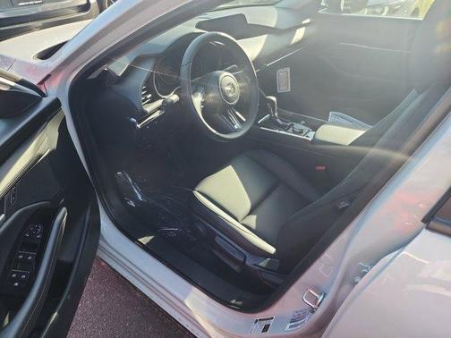 2025 Mazda Mazda3 FWD w/Select Package