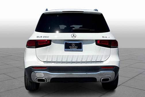 2021 Mercedes-Benz GLB 250