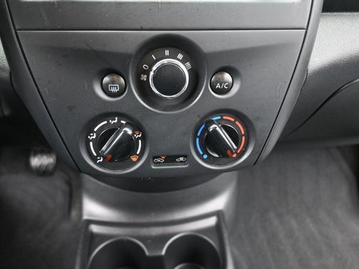 2016 Nissan Versa 1.6 S