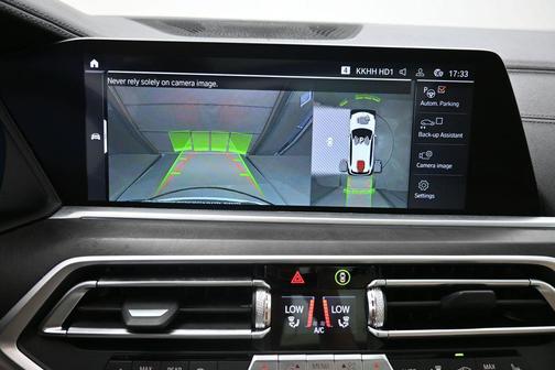 White Metallic 2022 BMW X5 xDrive40i