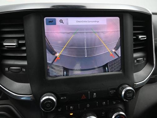 2022 RAM 2500 Laramie Crew Cab 4x4 8' Box