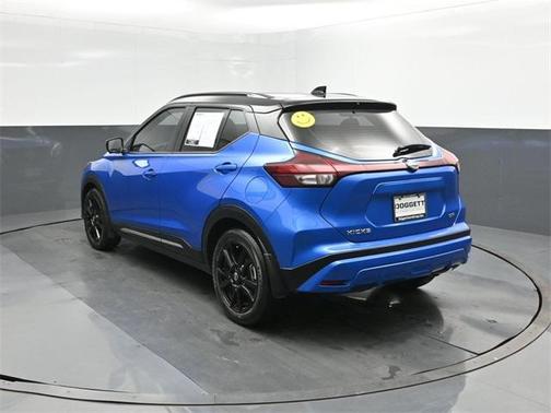 2023 Nissan Kicks SR