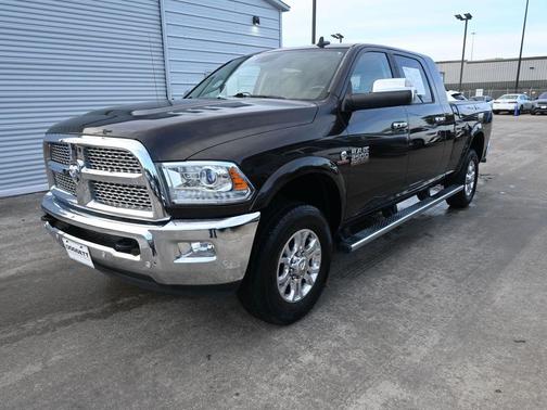 2017 RAM 2500 Laramie Mega Cab 4x4 6'4' Box