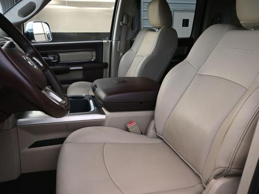 2017 RAM 2500 Laramie Mega Cab 4x4 6'4' Box