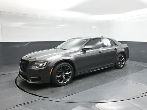 2023 Chrysler 300 Touring