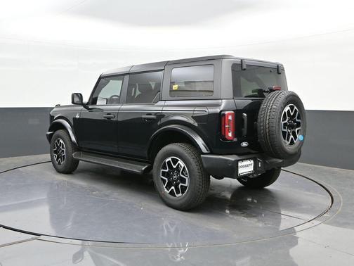 SHADOW BLACK 2026 Ford Bronco Outer Banks