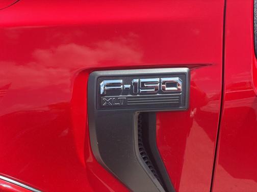 RACE RED 2021 Ford F-150 XLT