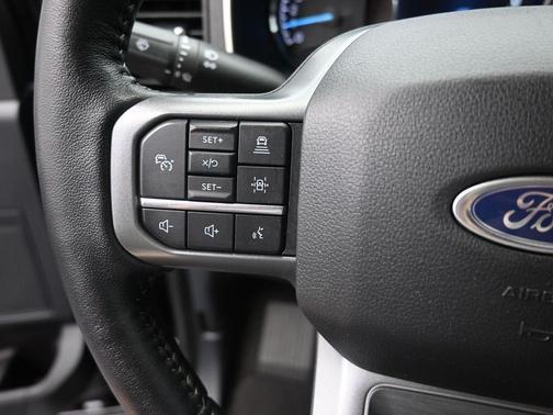 AGATE BLACK METALLIC 2022 Ford F-150 XLT