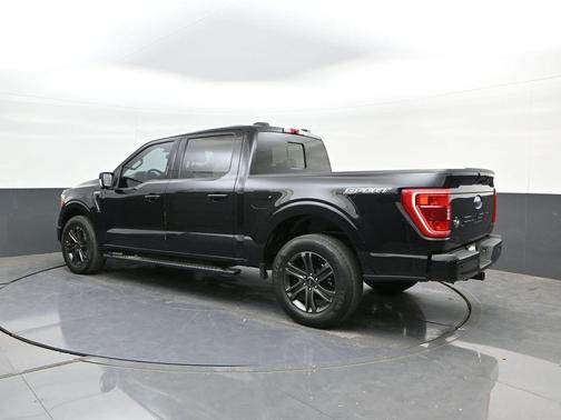 AGATE BLACK METALLIC 2022 Ford F-150 XLT