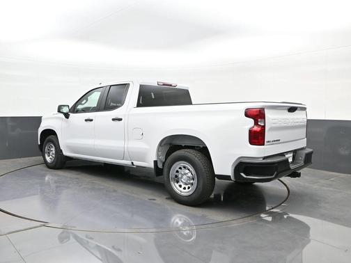 Summit White 2025 Chevrolet Silverado 1500 WT