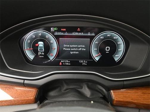 2022 Audi Q5 45 S line Prestige