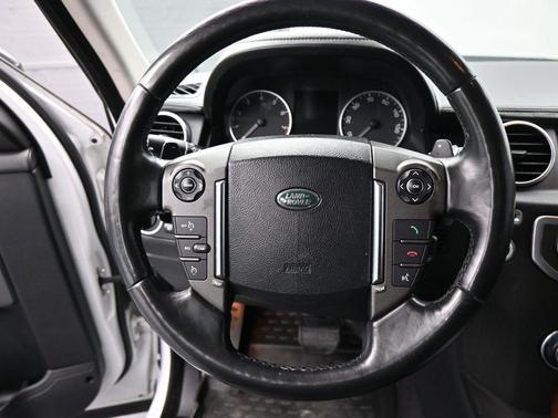 2015 Land Rover LR4 Base
