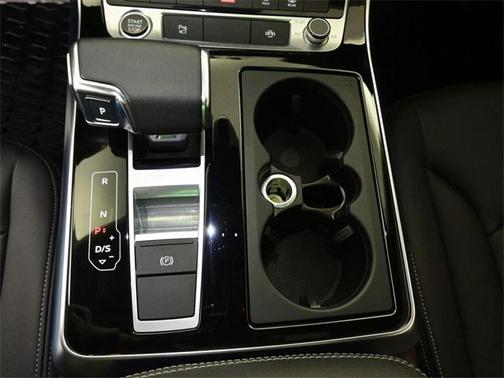 2023 Audi Q8 55 Premium