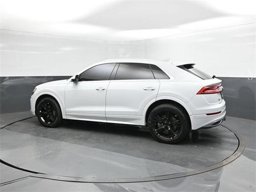 2023 Audi Q8 55 Premium