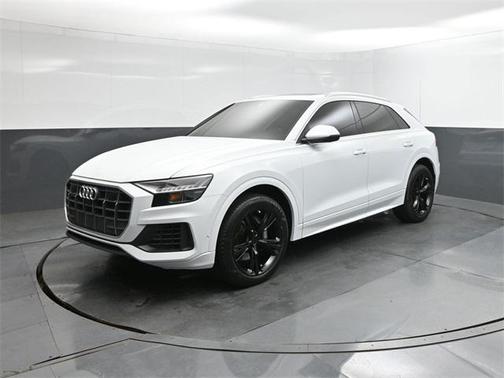 2023 Audi Q8 55 Premium