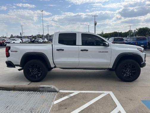 2024 Chevrolet Colorado TRAIL BOSS