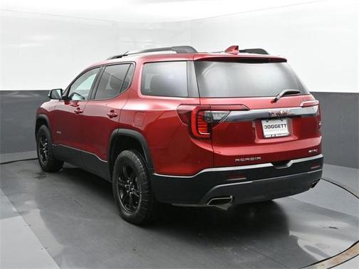 2022 GMC Acadia AWD AT4