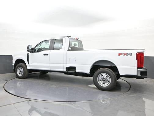 Oxford White 2026 Ford F-250 XL
